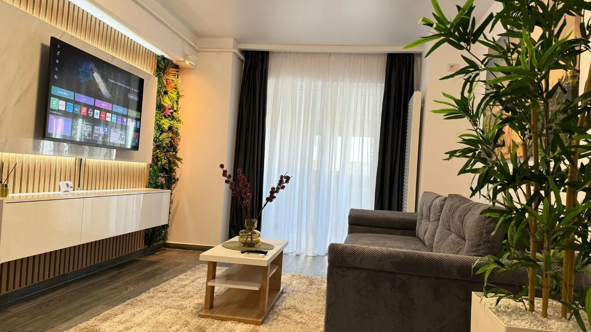 Luxury Glam Apartments Central Adress Bucuresti With Parking Bucarest