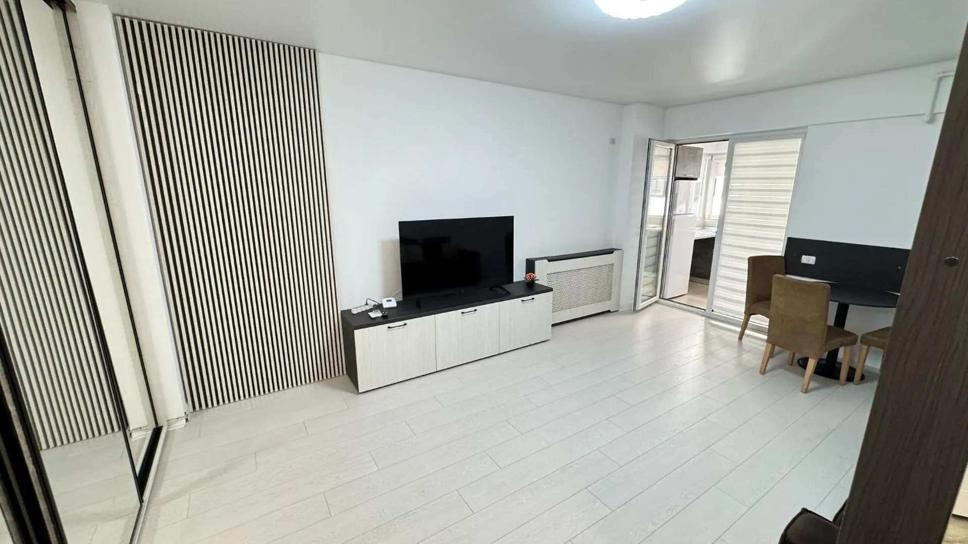 Luxury Glam Apartments Central Adress Bucuresti With Parking Rumanía