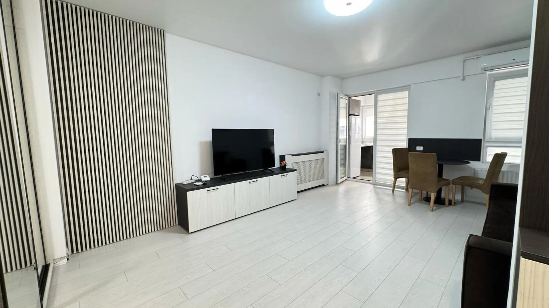 Luxury Glam Apartments Central Adress Bucuresti With Parking Bucarest
