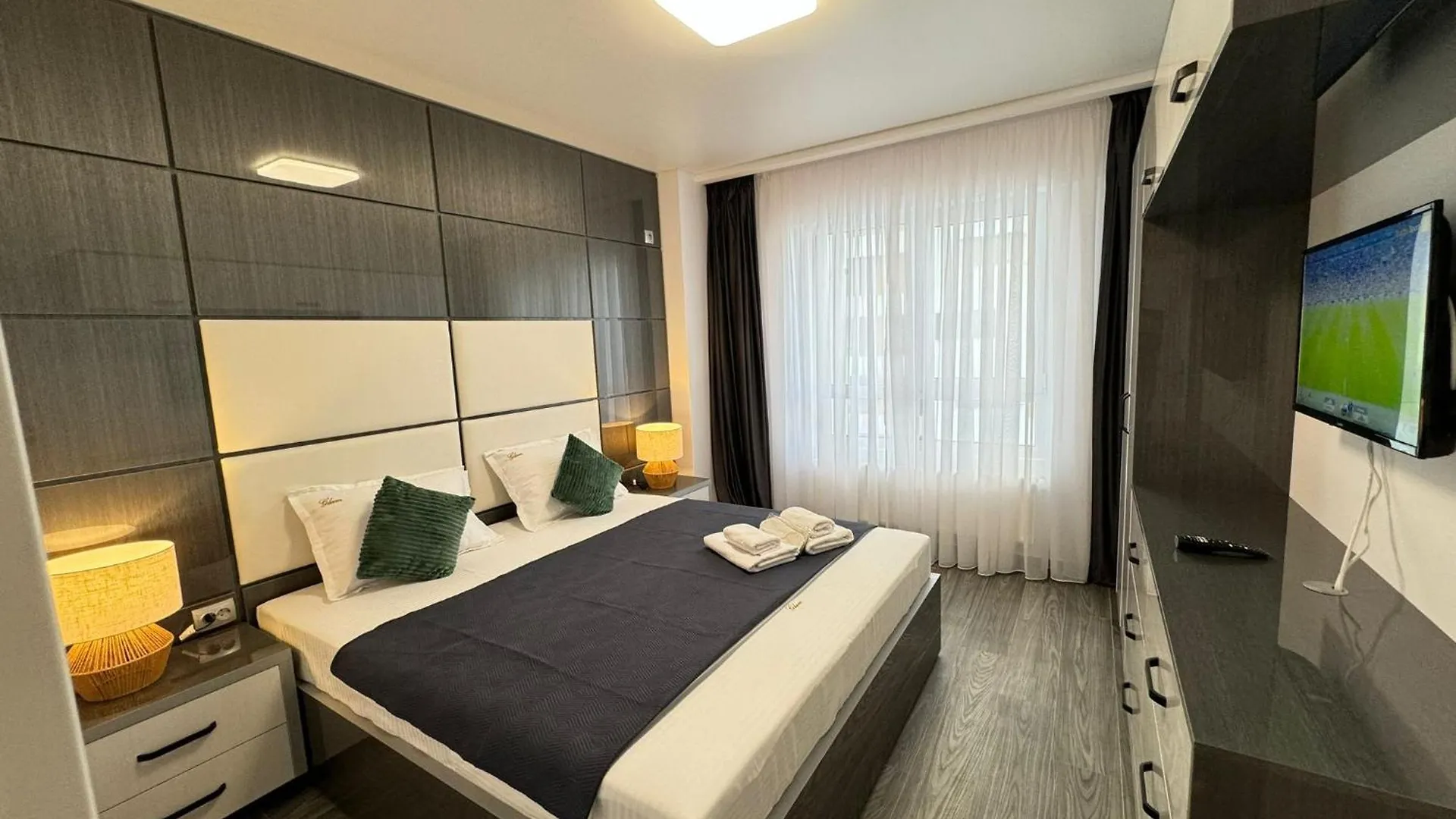 Luxury Glam Apartments Central Adress Bucuresti With Parking