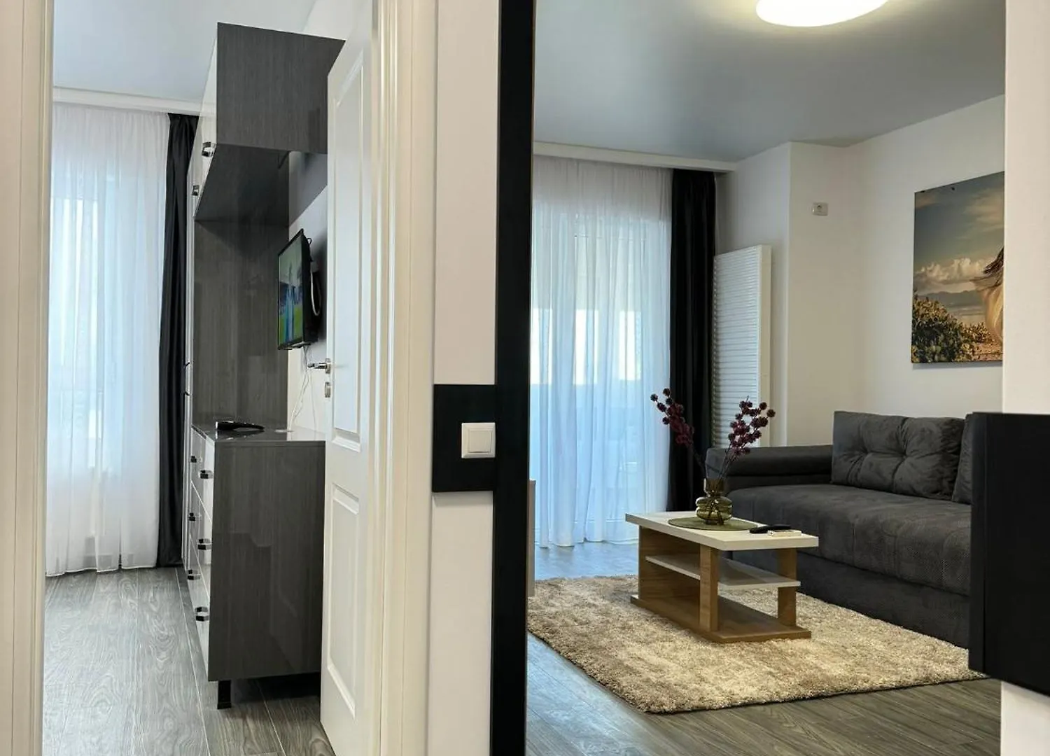 Luxury Glam Apartments Central Adress Bucuresti With Parking  Bucharest