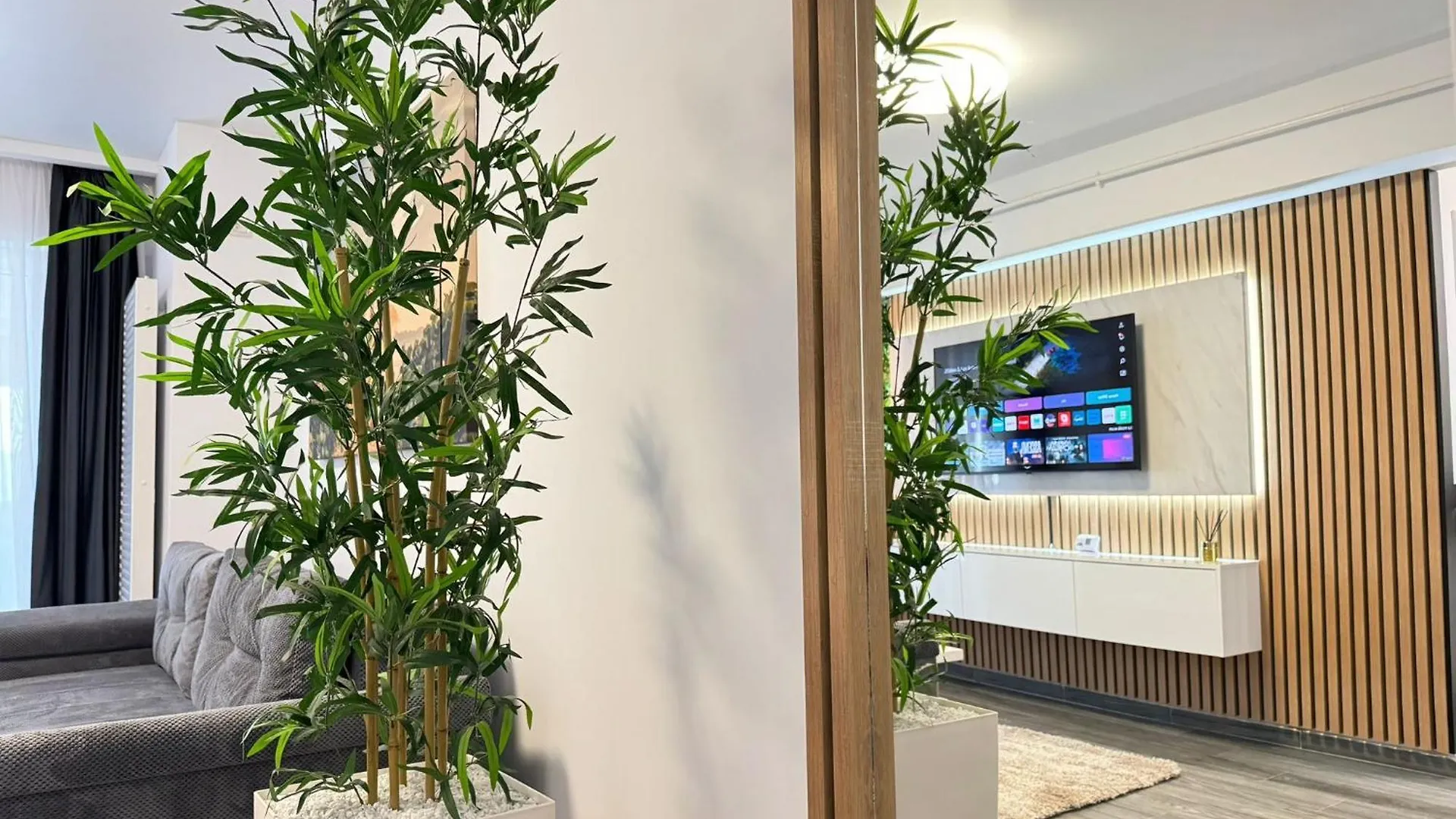 Luxury Glam Apartments Central Adress Bucuresti With Parking