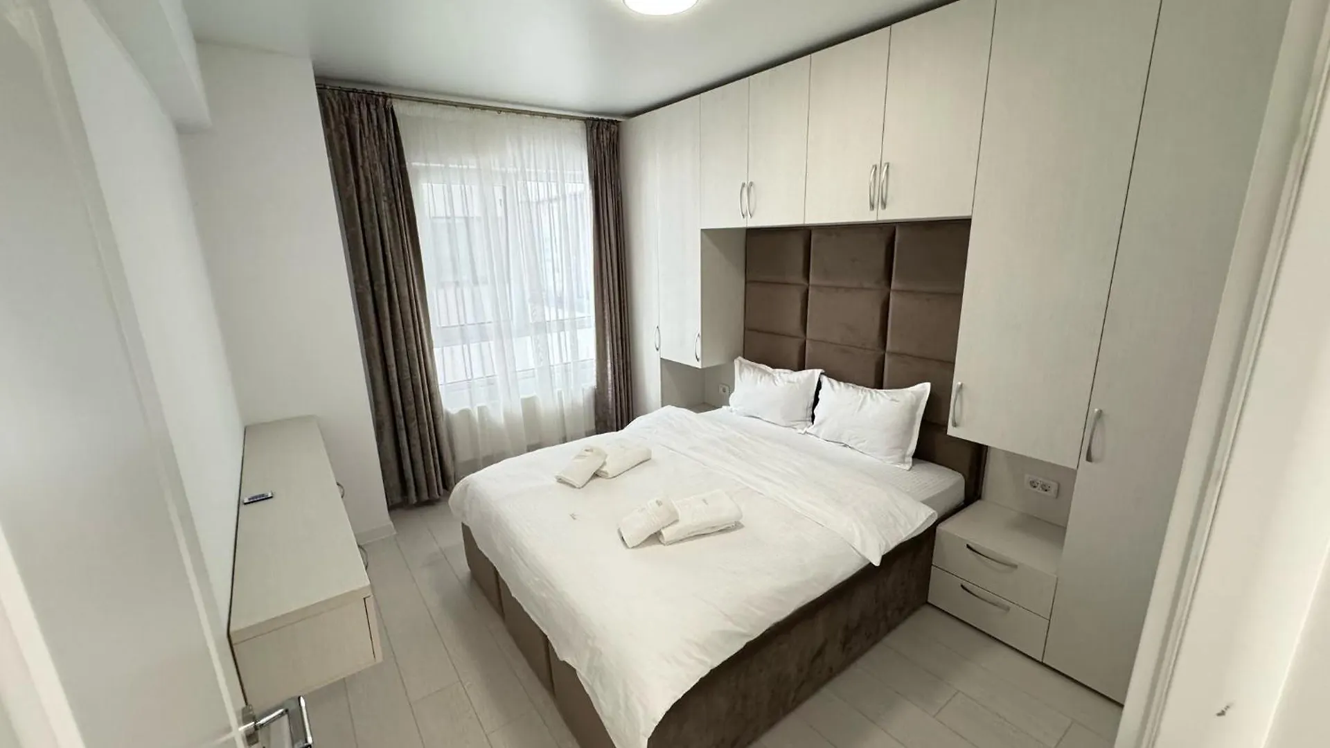 Luxury Glam Apartments Central Adress Bucuresti With Parking 0*, Bucureşti